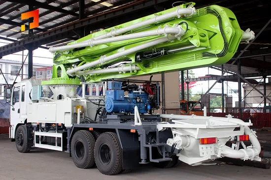 Autobetoniera con pompa montata su telaio da 37 m